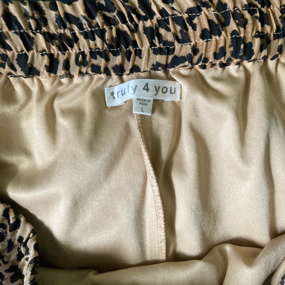 Cheetah print skirt size lg - Picture 3 of 3